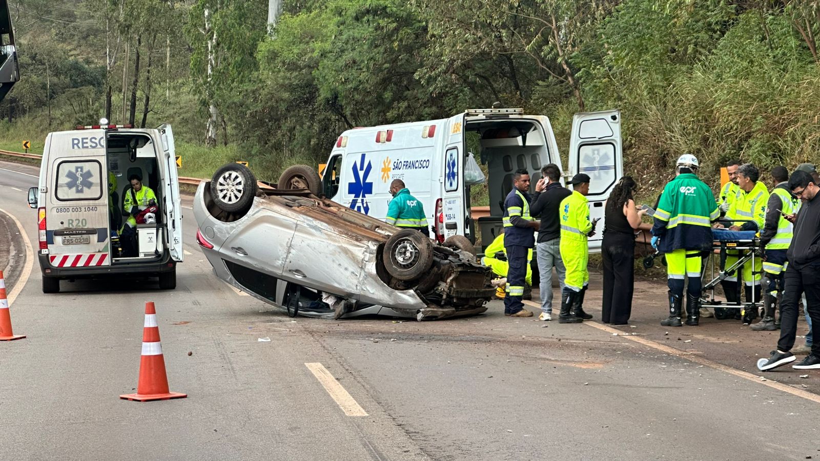 Acidente de trânsito na BR-040